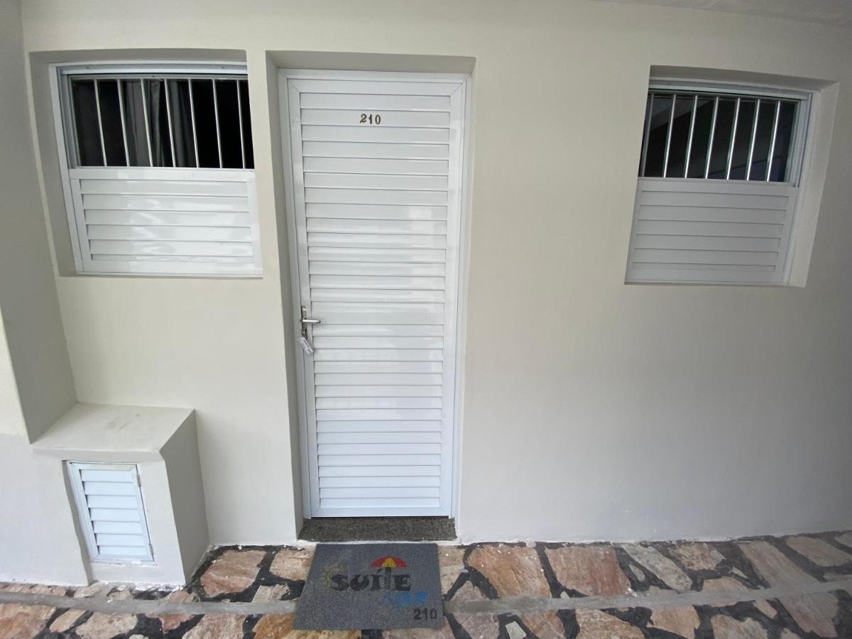 Suite Mar 210 - Economica E Compacta - Praia Do Morro - Predio Frente Mar Com Elevador, Atravessou A Avenida, Ja Esta Na Praia - Garagem - Internet Guarapari Ngoại thất bức ảnh