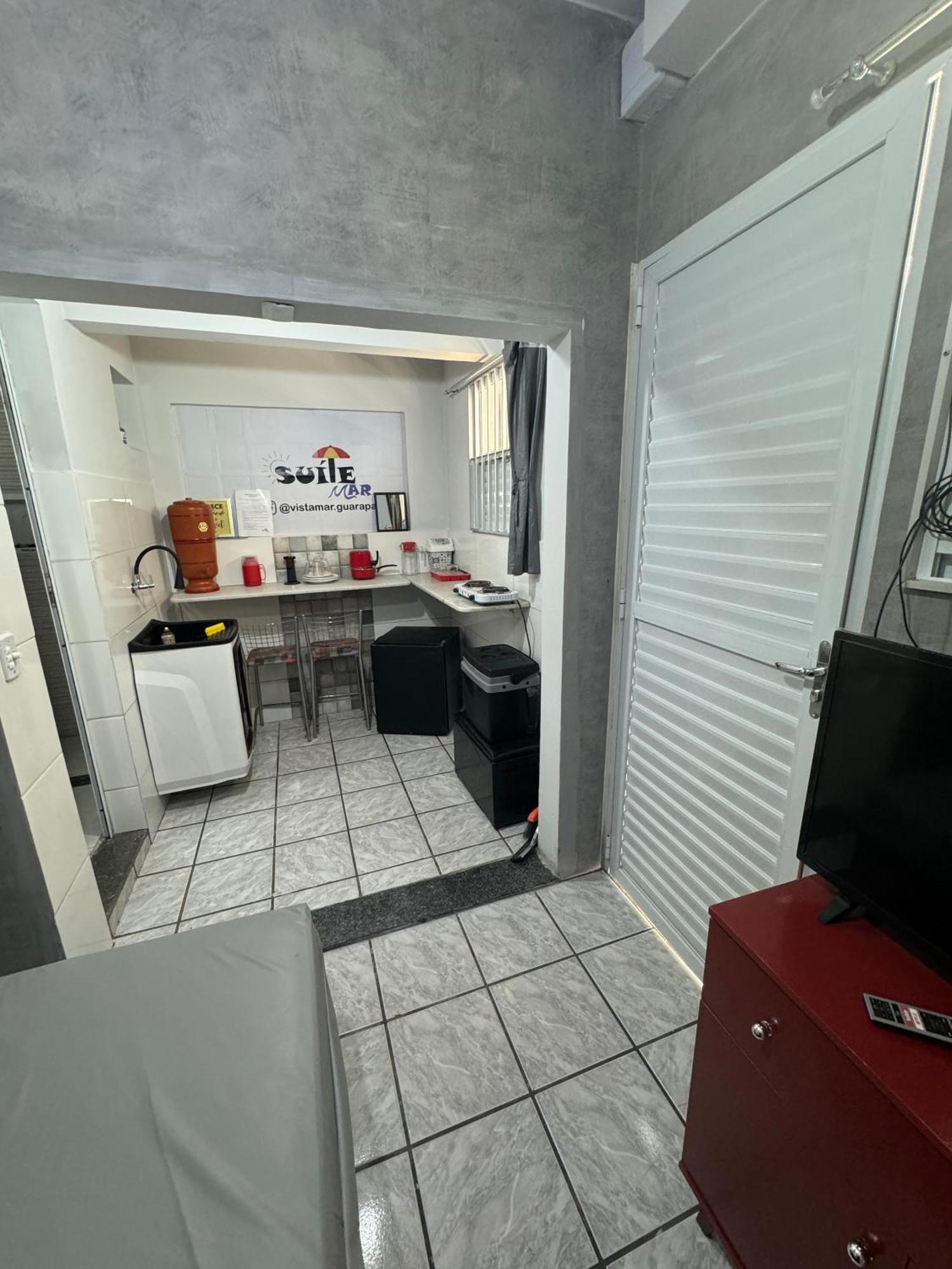 Suite Mar 210 - Economica E Compacta - Praia Do Morro - Predio Frente Mar Com Elevador, Atravessou A Avenida, Ja Esta Na Praia - Garagem - Internet Guarapari Ngoại thất bức ảnh